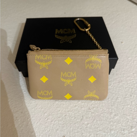 MCM keypouch - Picture 7 of 7